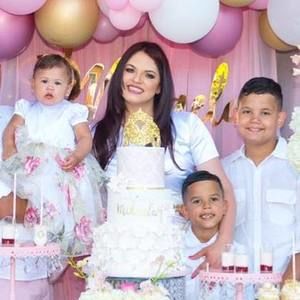 Meet your Posher, Miguel missael mikaela